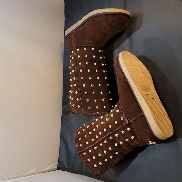 BRAND NEW SHIEKH WOMEN'S FLAT STUDDED BOOT URBAN STUDS - Picture 9 of 13